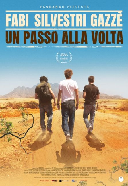 UN PASSO ALLA VOLTA